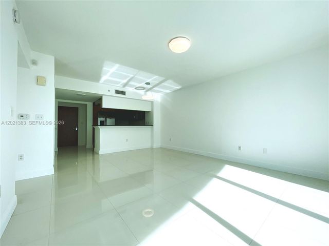 31 SE 5th St 2307, Miami, FL 33131