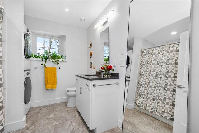 156-160 Highland St 156, Boston, MA 02119