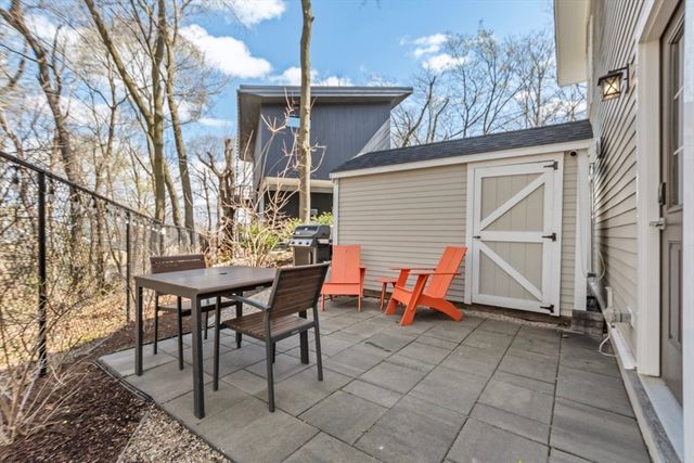 156-160 Highland St 156, Boston, MA 02119