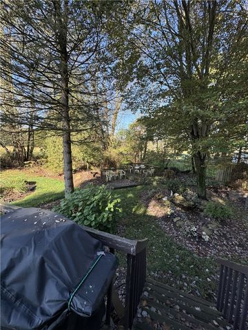 742 Glen Eden Rd, New Sewickley Twp, PA 16063