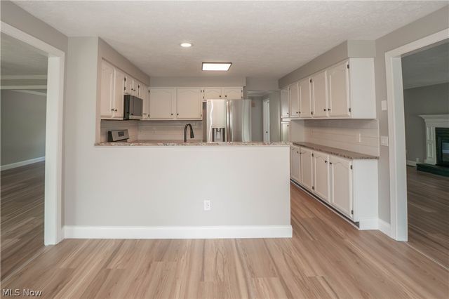 2888 Saint Albans Circle NW, North Canton, OH 44720