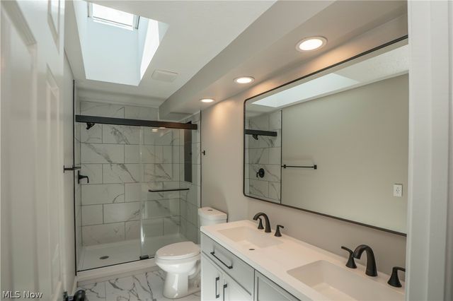 2888 Saint Albans Circle NW, North Canton, OH 44720