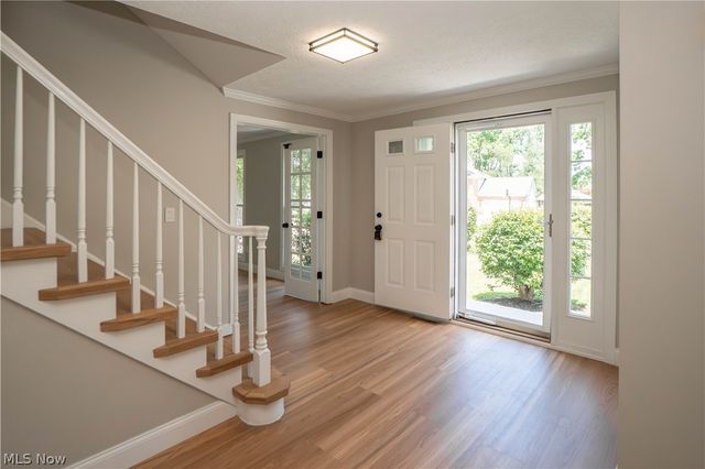 2888 Saint Albans Circle NW, North Canton, OH 44720