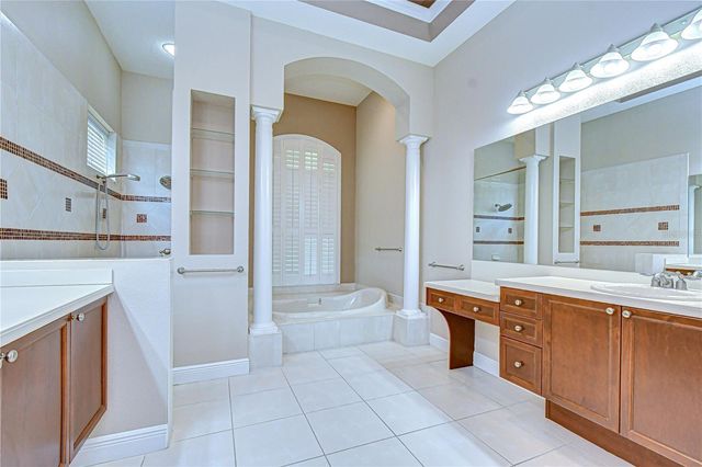 21338 LAKE VIENNA DRIVE DRIVE, Land O Lakes, FL 34638