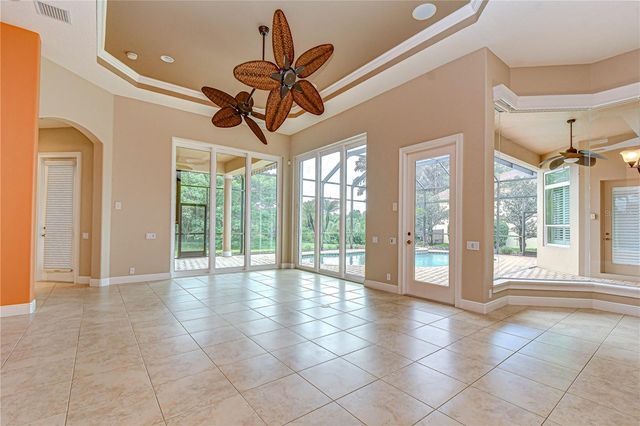 21338 LAKE VIENNA DRIVE DRIVE, Land O Lakes, FL 34638