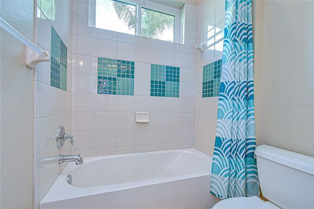 21338 LAKE VIENNA DRIVE DRIVE, Land O Lakes, FL 34638