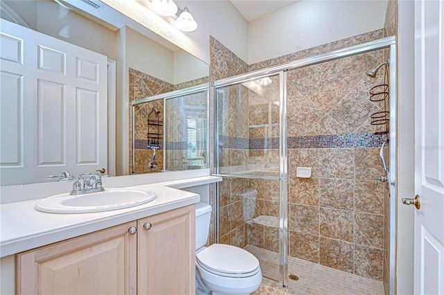 21338 LAKE VIENNA DRIVE DRIVE, Land O Lakes, FL 34638