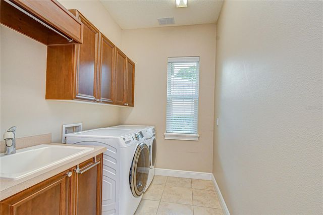 21338 LAKE VIENNA DRIVE DRIVE, Land O Lakes, FL 34638