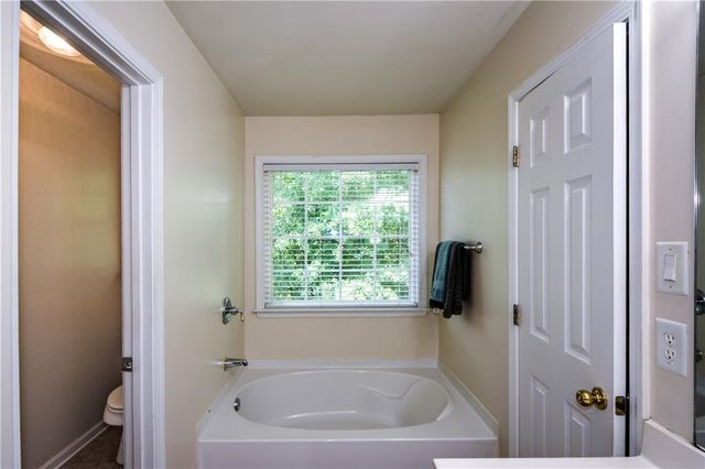 6142 Deluna Way, Duluth, GA 30097