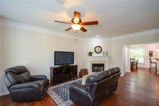 6142 Deluna Way, Duluth, GA 30097