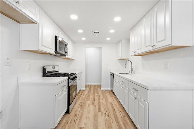 774 April Ln, Yuba City, CA 95991