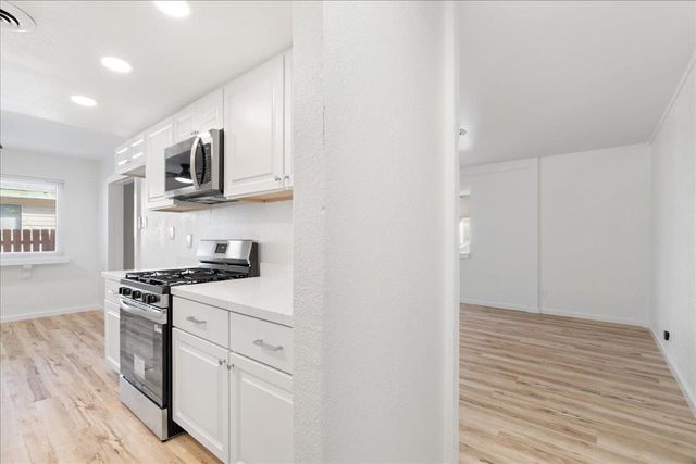 774 April Ln, Yuba City, CA 95991