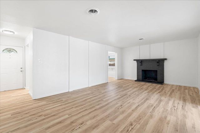 774 April Ln, Yuba City, CA 95991