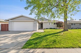 774 April Ln, Yuba City, CA 95991