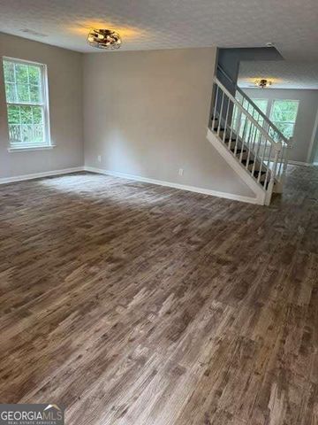528 Lazy River Lane, Woodstock, GA 30188