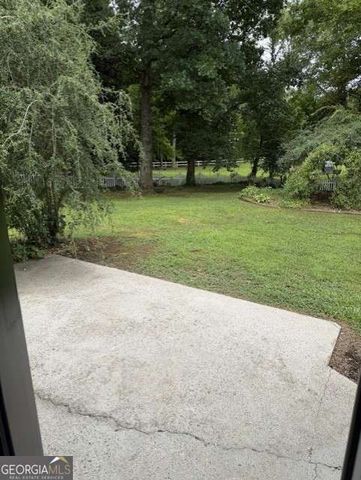528 Lazy River Lane, Woodstock, GA 30188