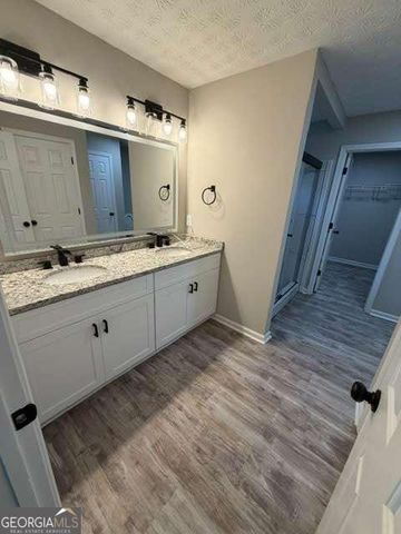 528 Lazy River Lane, Woodstock, GA 30188