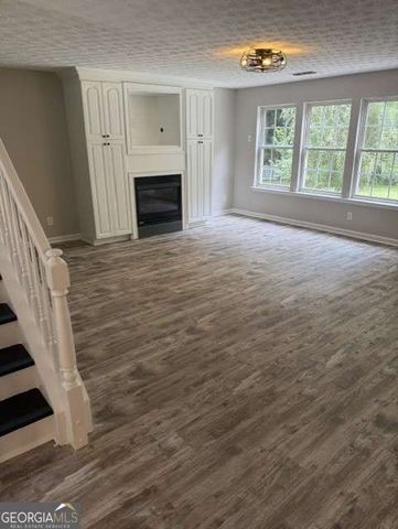 528 Lazy River Lane, Woodstock, GA 30188