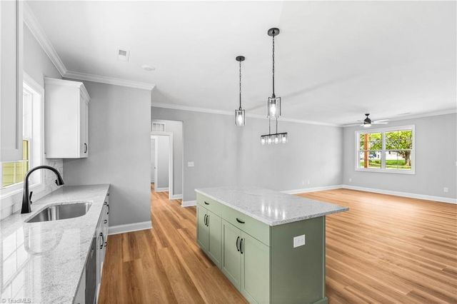109 Hickory Street, Yadkinville, NC 27055