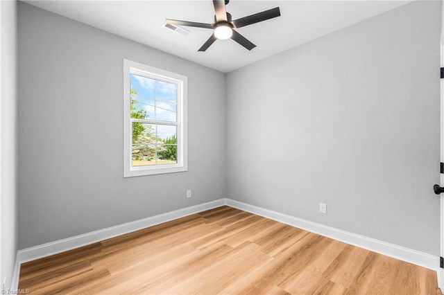 109 Hickory Street, Yadkinville, NC 27055