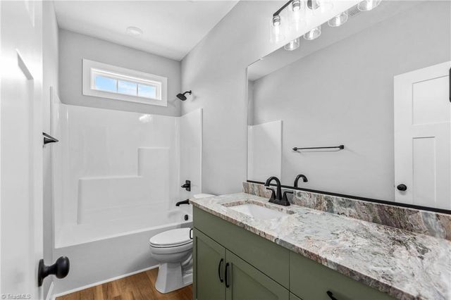 109 Hickory Street, Yadkinville, NC 27055
