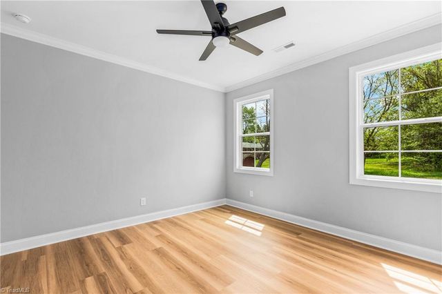 109 Hickory Street, Yadkinville, NC 27055