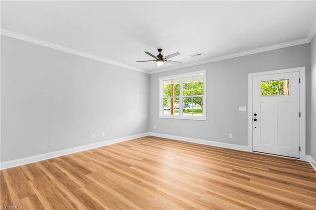 109 Hickory Street, Yadkinville, NC 27055