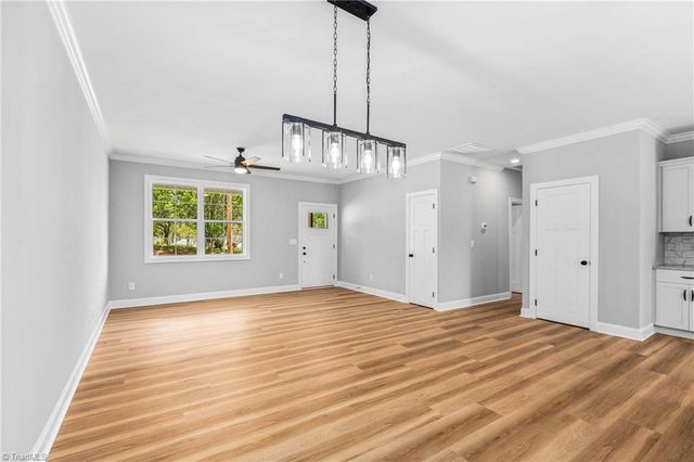 109 Hickory Street, Yadkinville, NC 27055