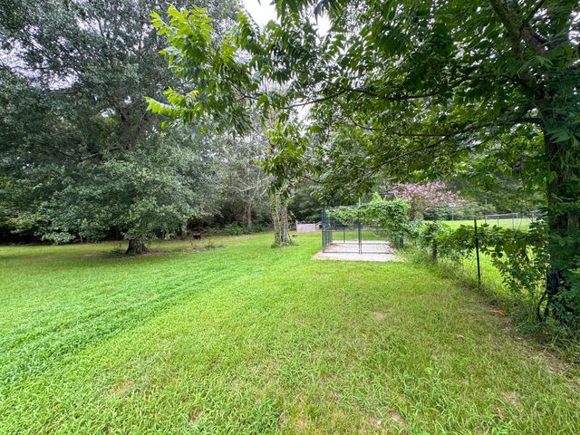 11210 Amber Park Drive, Conroe, TX 77303