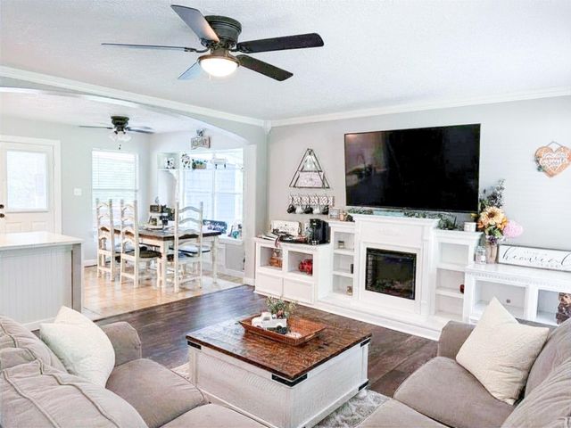 11210 Amber Park Drive, Conroe, TX 77303