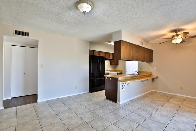 2114 E Dragoon Avenue, Mesa, AZ 85204