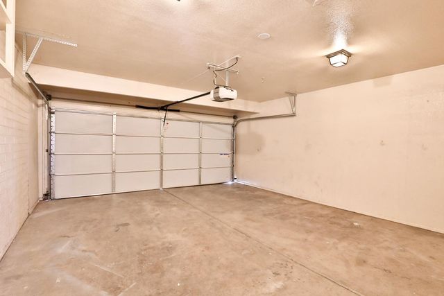 2114 E Dragoon Avenue, Mesa, AZ 85204