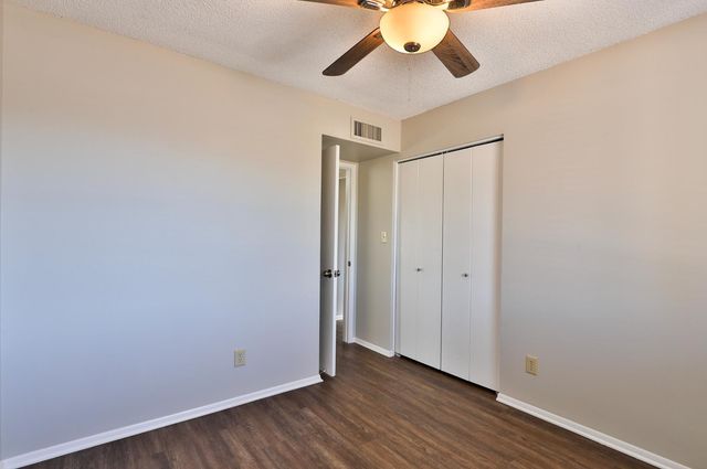 2114 E Dragoon Avenue, Mesa, AZ 85204