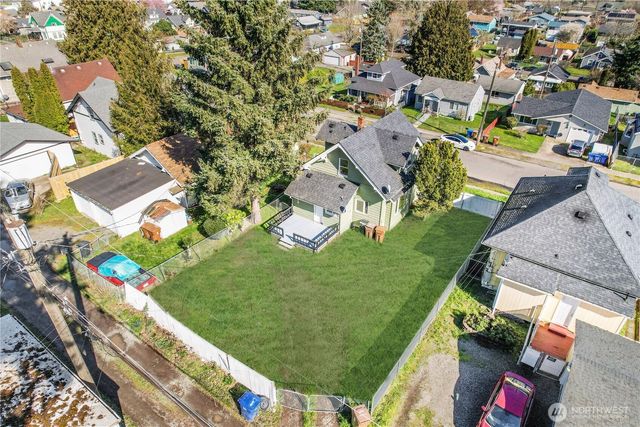 3718 E J ST, Tacoma, WA 98404