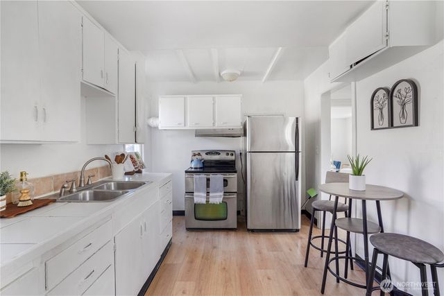 3718 E J ST, Tacoma, WA 98404