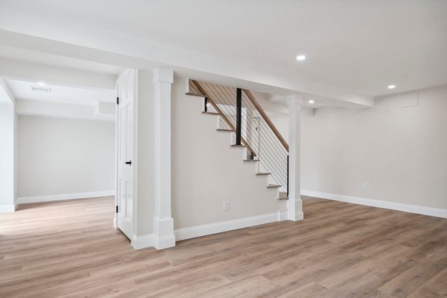 9 Richard Rd, Lexington, MA 02421