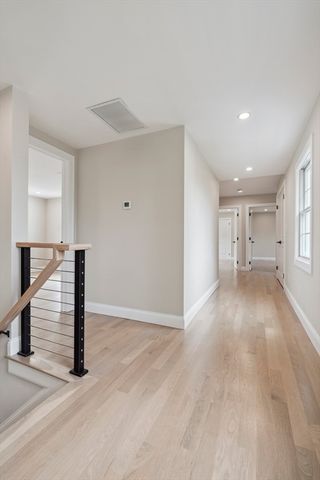 9 Richard Rd, Lexington, MA 02421
