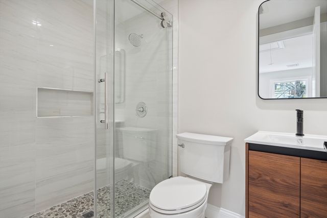 9 Richard Rd, Lexington, MA 02421