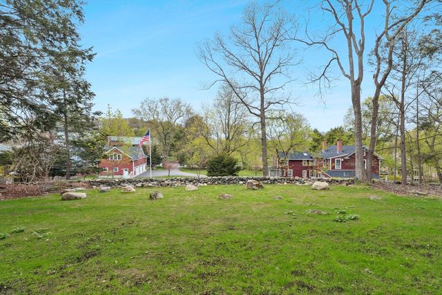 9 Richard Rd, Lexington, MA 02421
