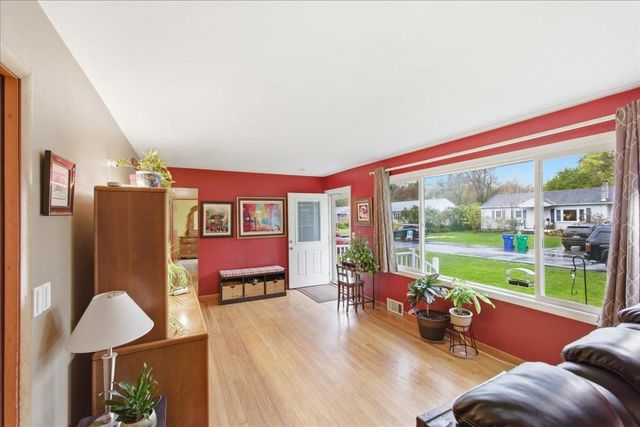 11 Wealthy Avenue, South Burlington, VT 05403
