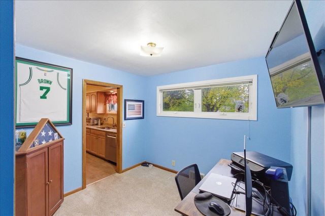 11 Wealthy Avenue, South Burlington, VT 05403