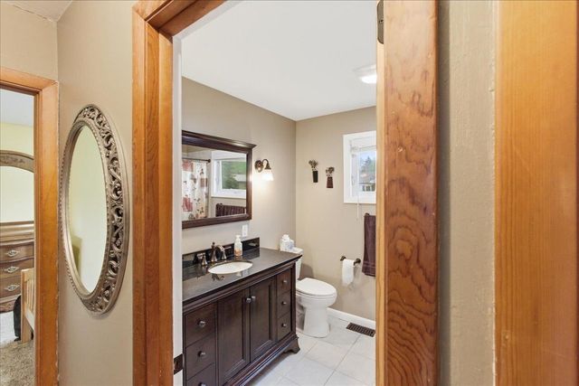 11 Wealthy Avenue, South Burlington, VT 05403
