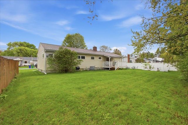 11 Wealthy Avenue, South Burlington, VT 05403