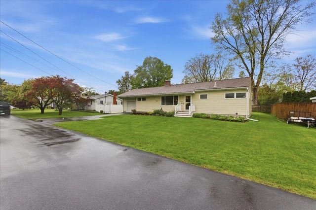 11 Wealthy Avenue, South Burlington, VT 05403
