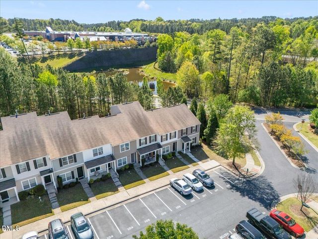 100 Stratford Lakes Drive Unit 384, Durham, NC 27713