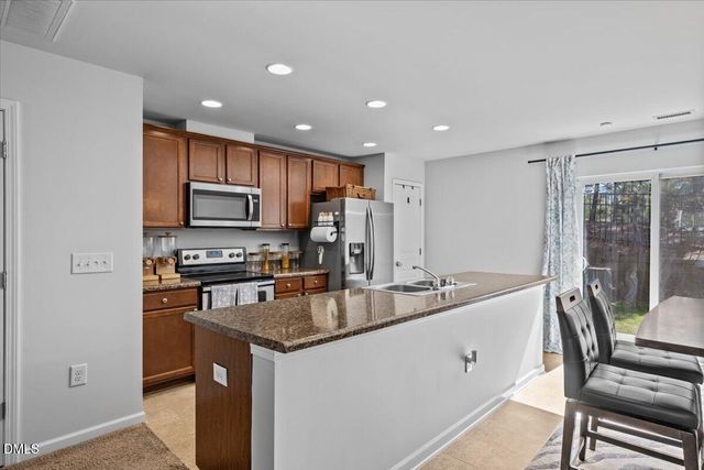 100 Stratford Lakes Drive Unit 384, Durham, NC 27713