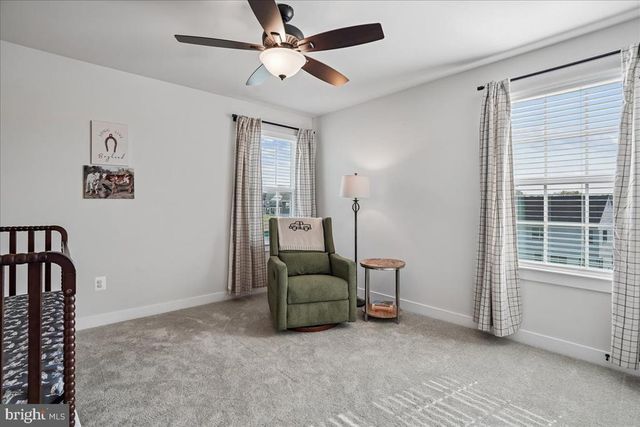 8016 INTERNATIONAL DR, Warrenton, VA 20187