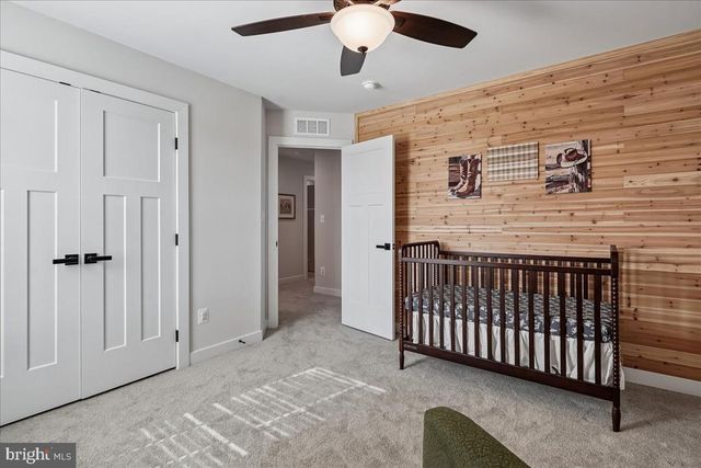 8016 INTERNATIONAL DR, Warrenton, VA 20187