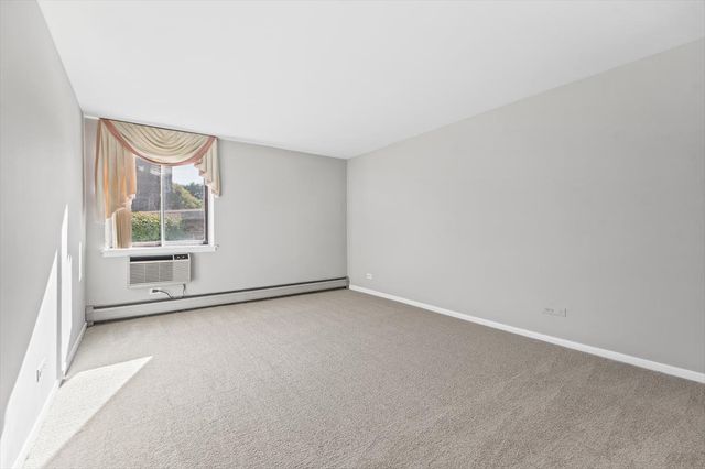 9740 S Pulaski Road 110, Oak Lawn, IL 60453