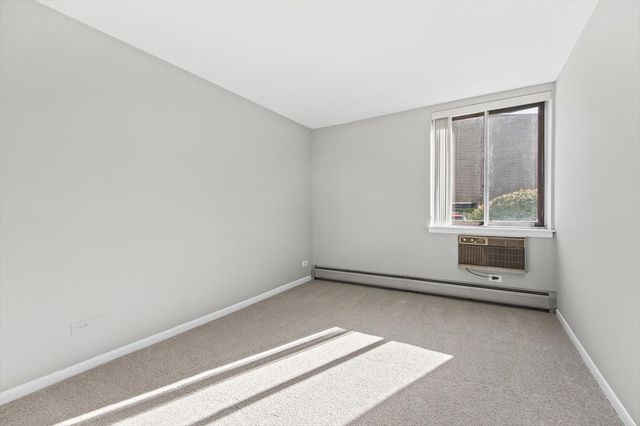 9740 S Pulaski Road 110, Oak Lawn, IL 60453